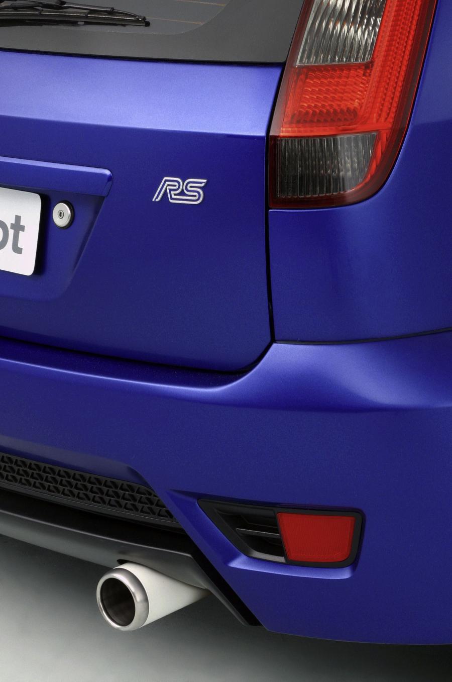  Ford Fiesta RS 2004 года  (фото 6 из 7)